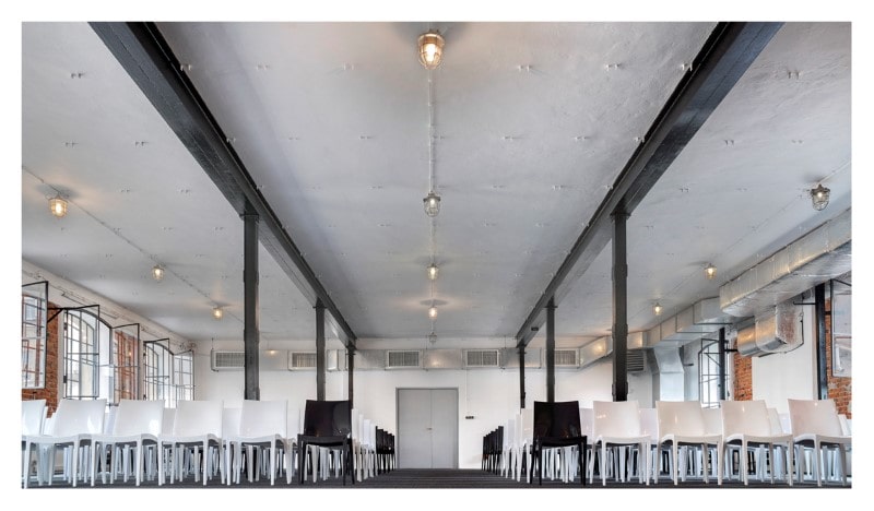 konferencyjna duza 1 (Custom)-min